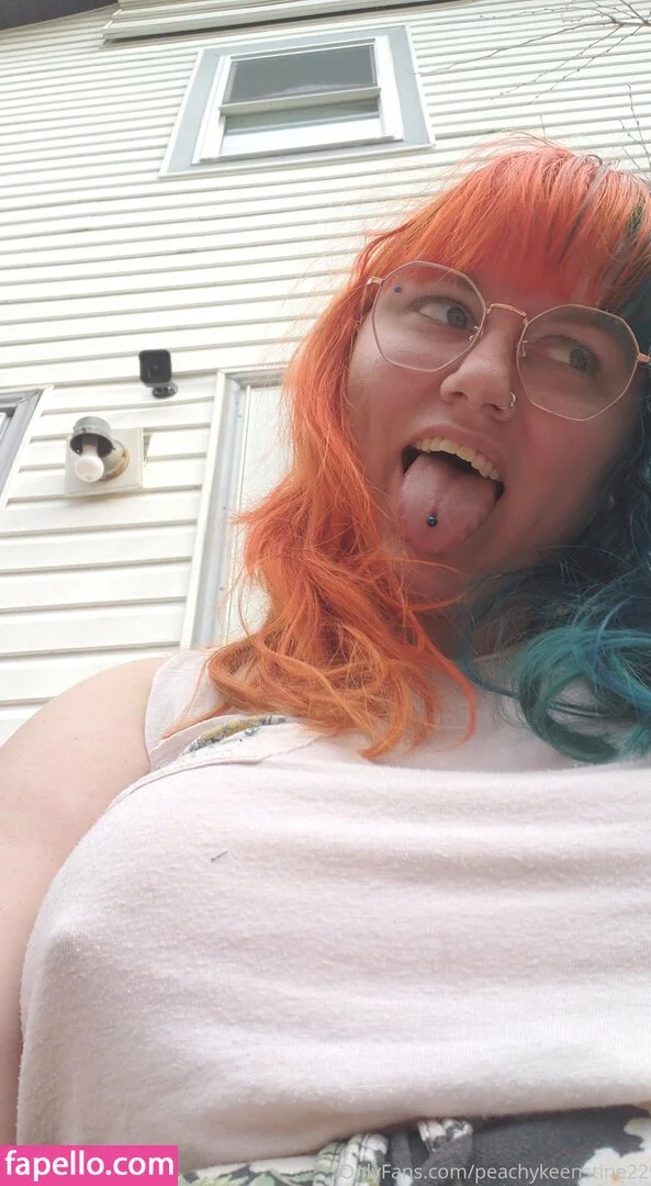 peachykeenstine22 Onlyfans Photo Gallery 