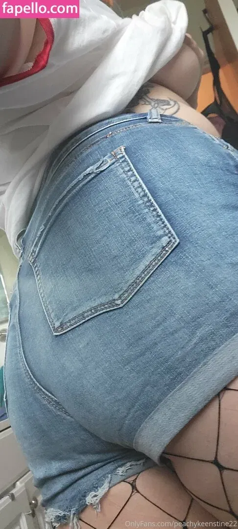 peachykeenstine22 Onlyfans Photo Gallery 