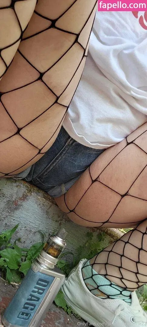 peachykeenstine22 Onlyfans Photo Gallery 