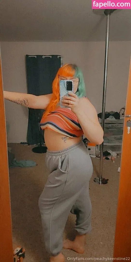 peachykeenstine22 Onlyfans Photo Gallery 