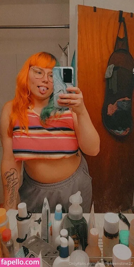 peachykeenstine22 Onlyfans Photo Gallery 