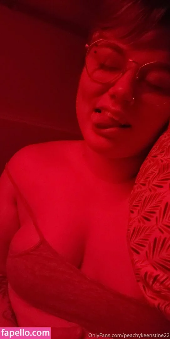 peachykeenstine22 Onlyfans Photo Gallery 