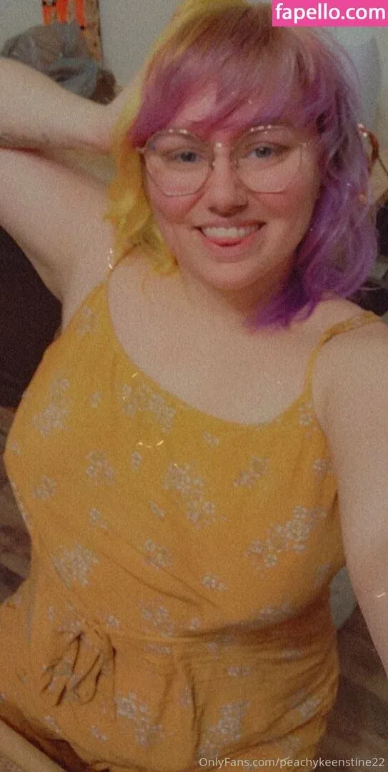 peachykeenstine22 Onlyfans Photo Gallery 