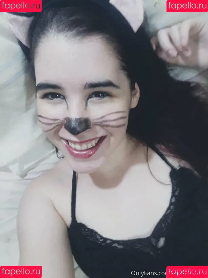 lxttlegirl_666 Onlyfans Photo Gallery 