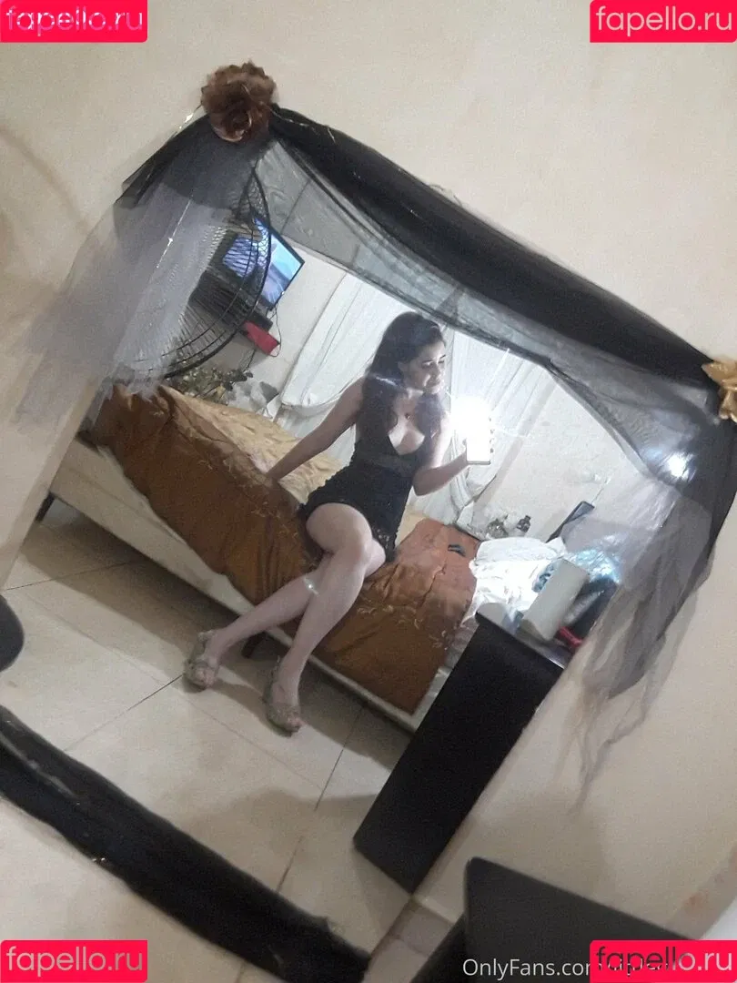 lxttlegirl_666 Onlyfans Photo Gallery 