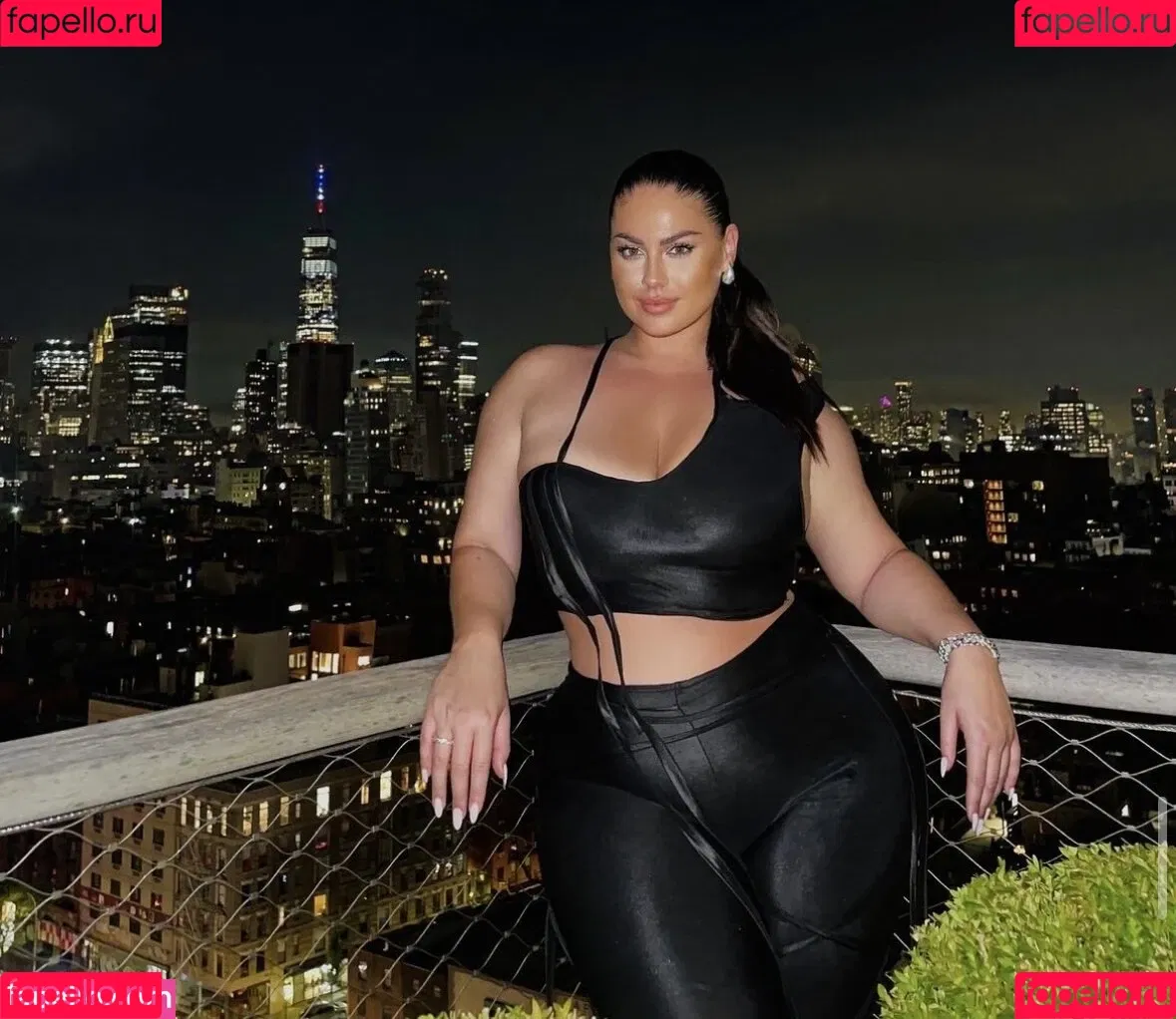 Hanna Wilperath Onlyfans Photo Gallery 