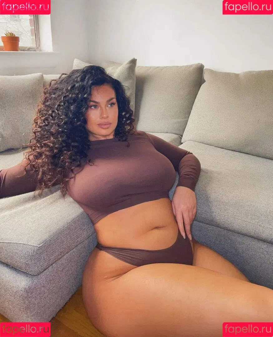 Hanna Wilperath Onlyfans Photo Gallery 
