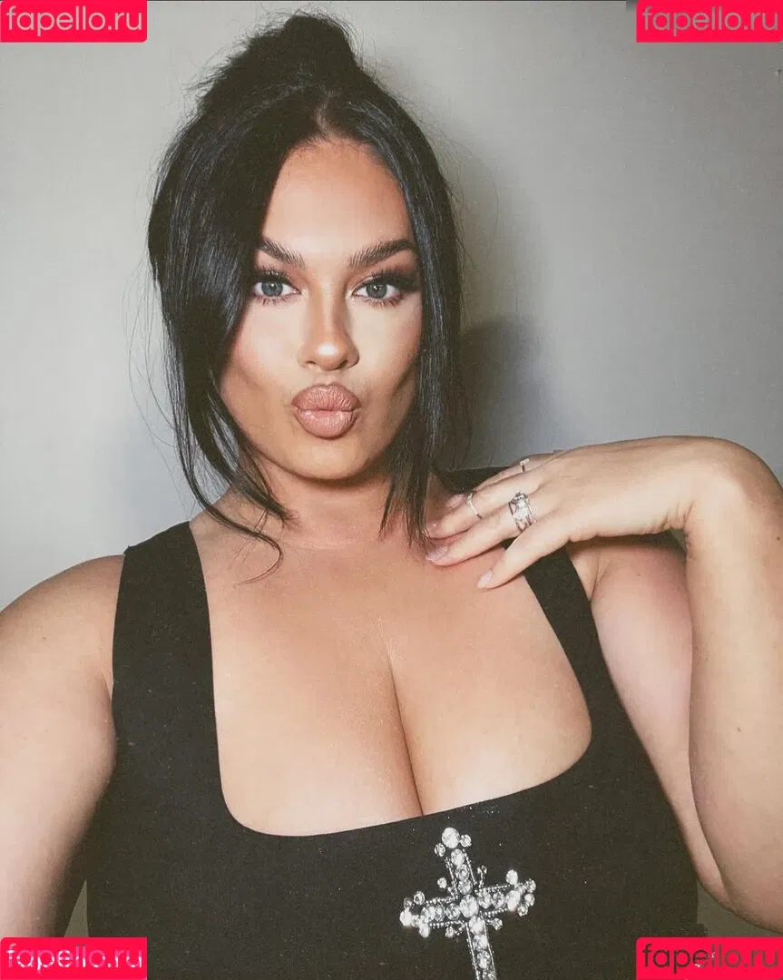Hanna Wilperath Onlyfans Photo Gallery 