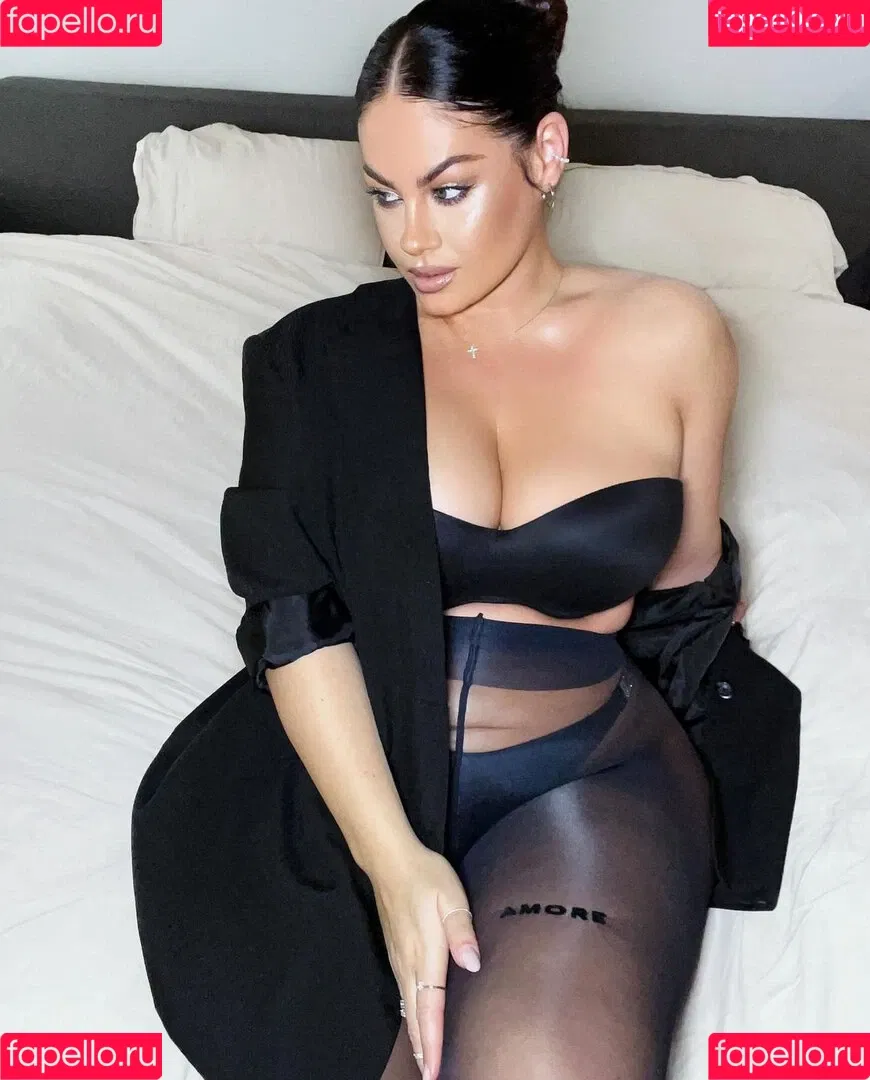 Hanna Wilperath Onlyfans Photo Gallery 