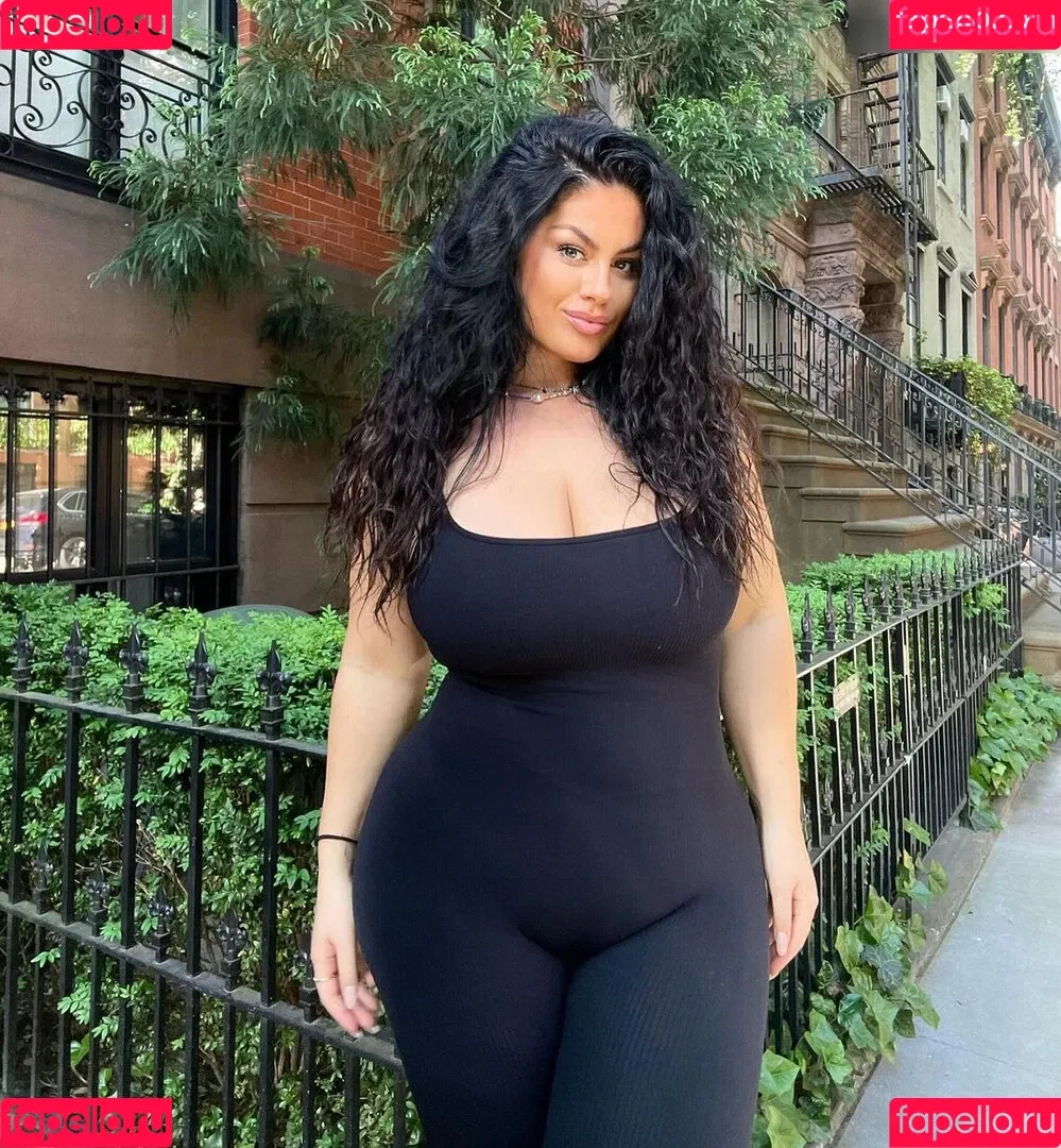 Hanna Wilperath Onlyfans Photo Gallery 