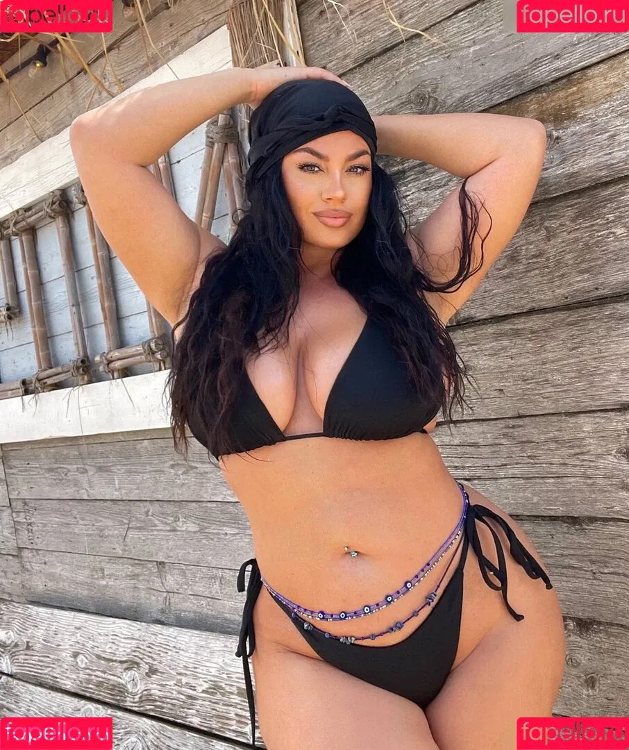Hanna Wilperath Onlyfans Photo Gallery 