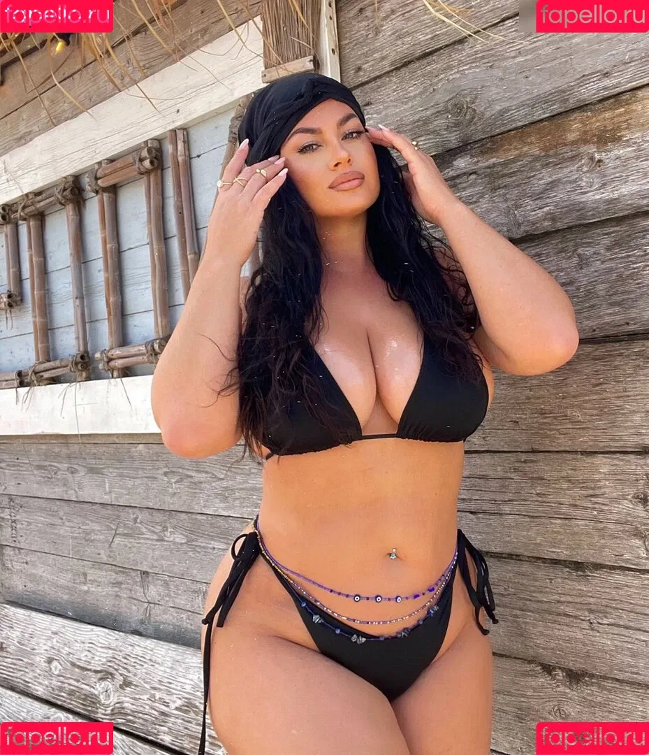Hanna Wilperath Onlyfans Photo Gallery 