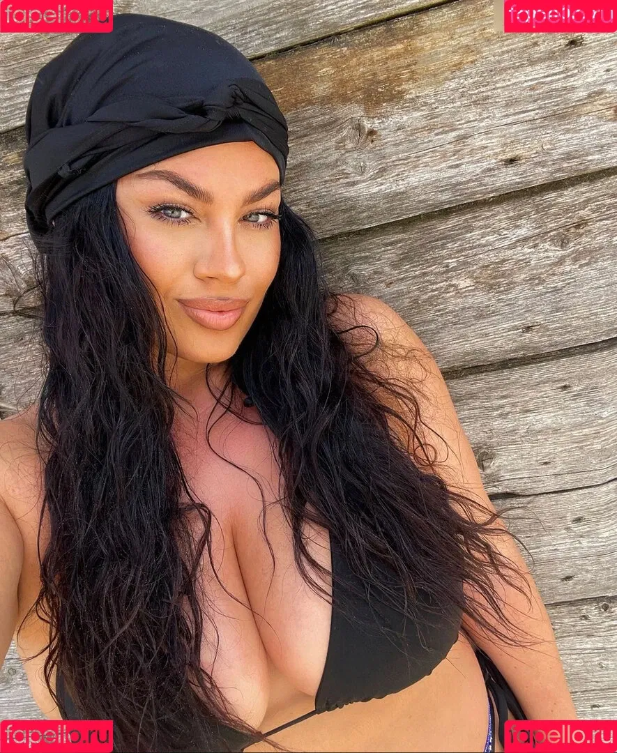 Hanna Wilperath Onlyfans Photo Gallery 