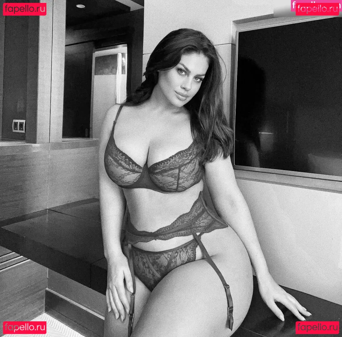 Hanna Wilperath Onlyfans Photo Gallery 