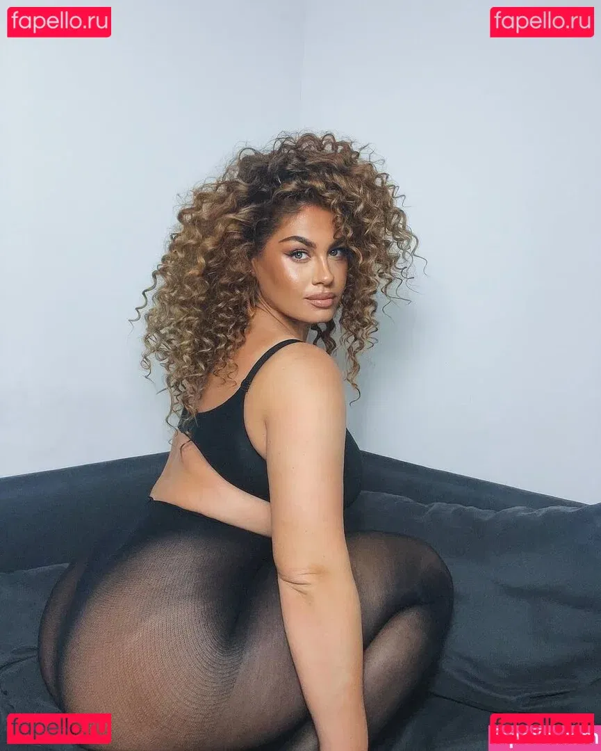 Hanna Wilperath Onlyfans Photo Gallery 