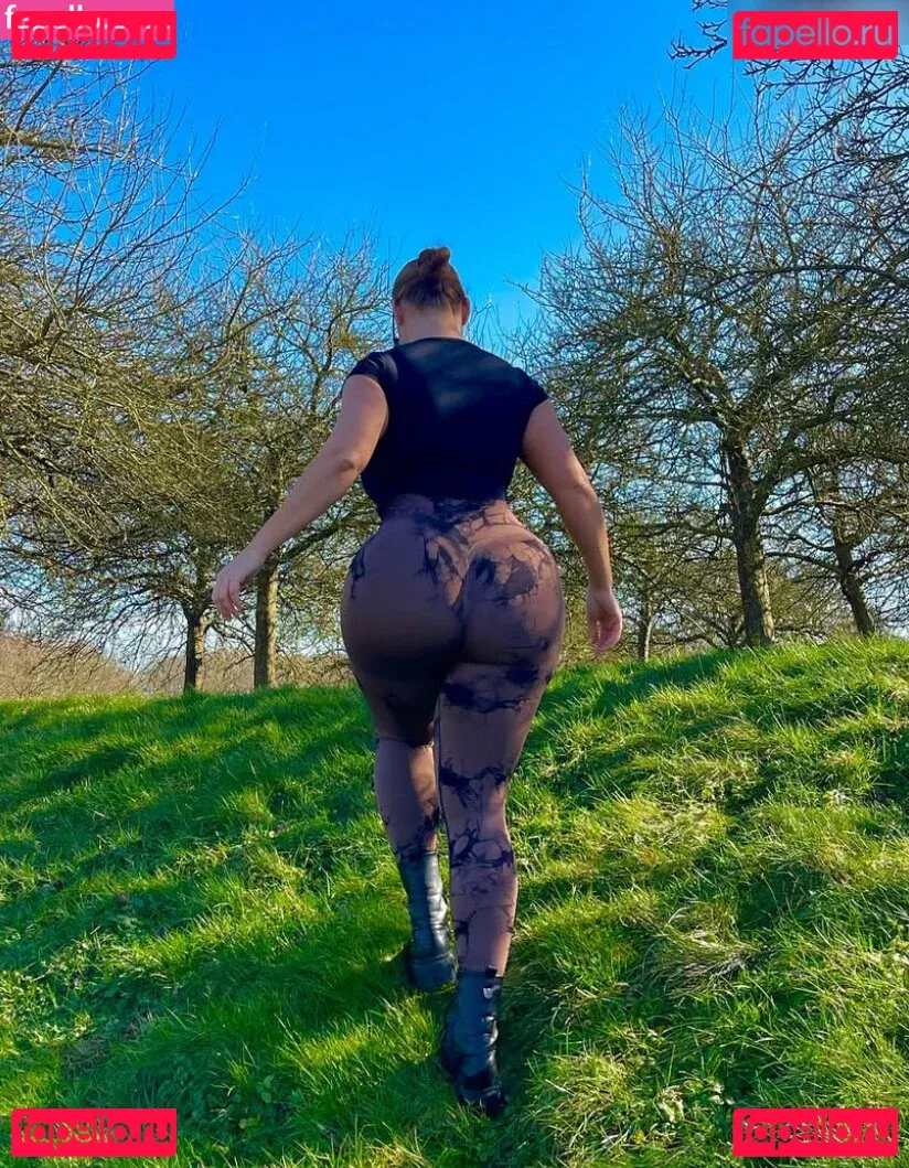 Hanna Wilperath Onlyfans Photo Gallery 