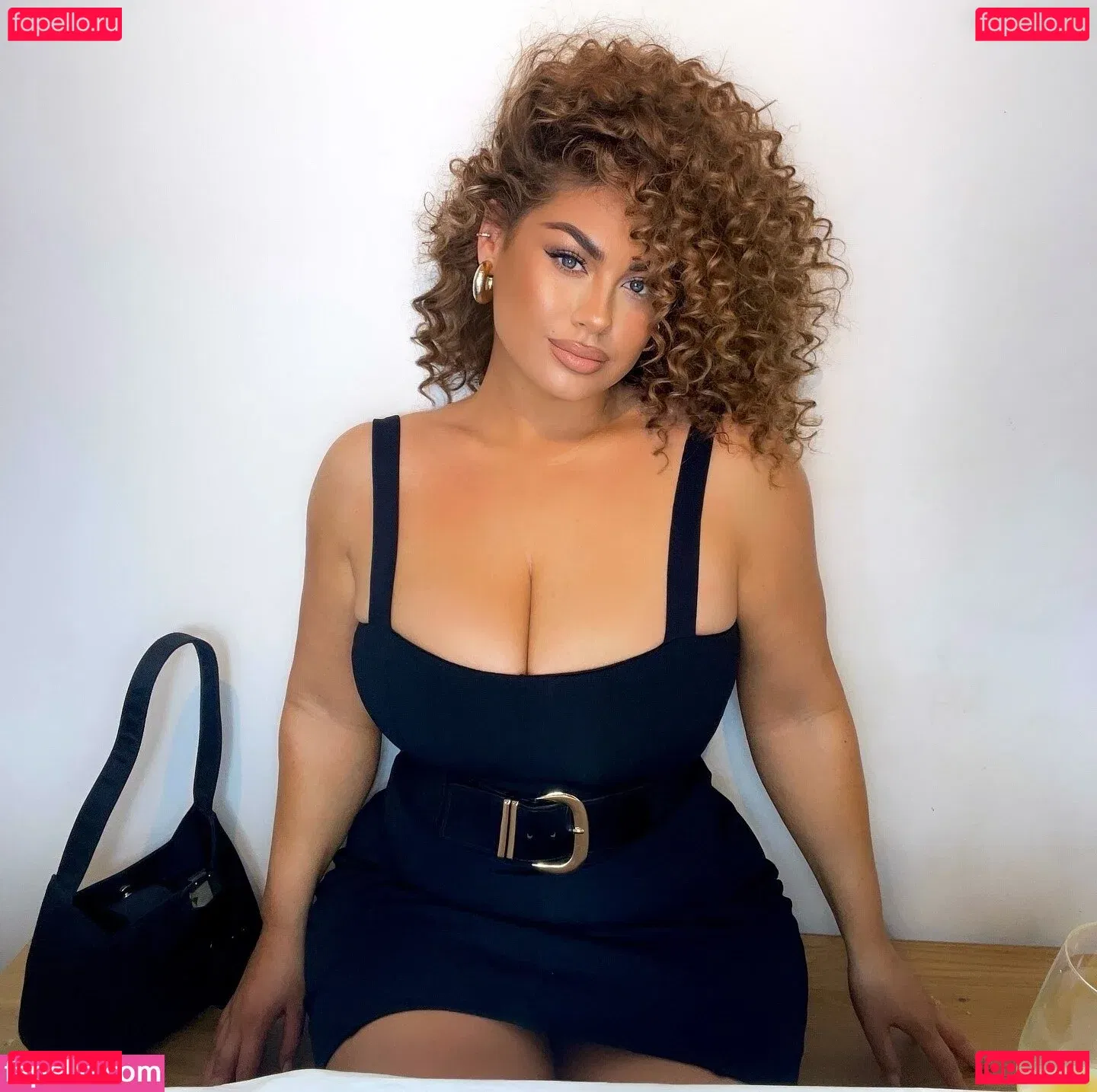 Hanna Wilperath Onlyfans Photo Gallery 