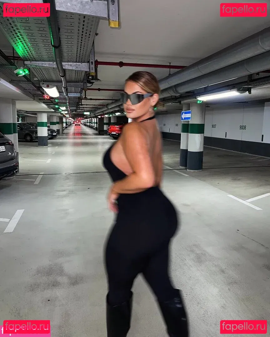 Hanna Wilperath Onlyfans Photo Gallery 