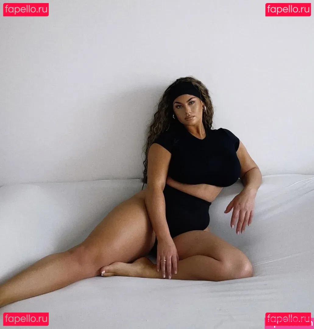 Hanna Wilperath Onlyfans Photo Gallery 