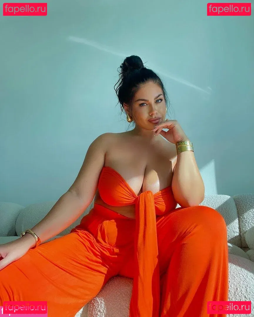 Hanna Wilperath Onlyfans Photo Gallery 