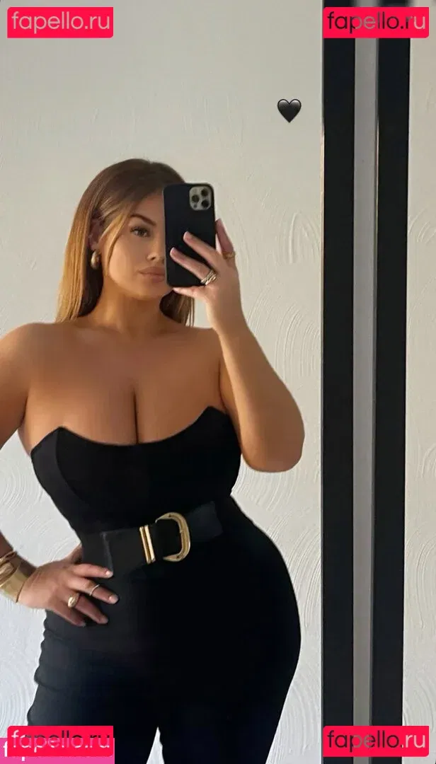 Hanna Wilperath Onlyfans Photo Gallery 