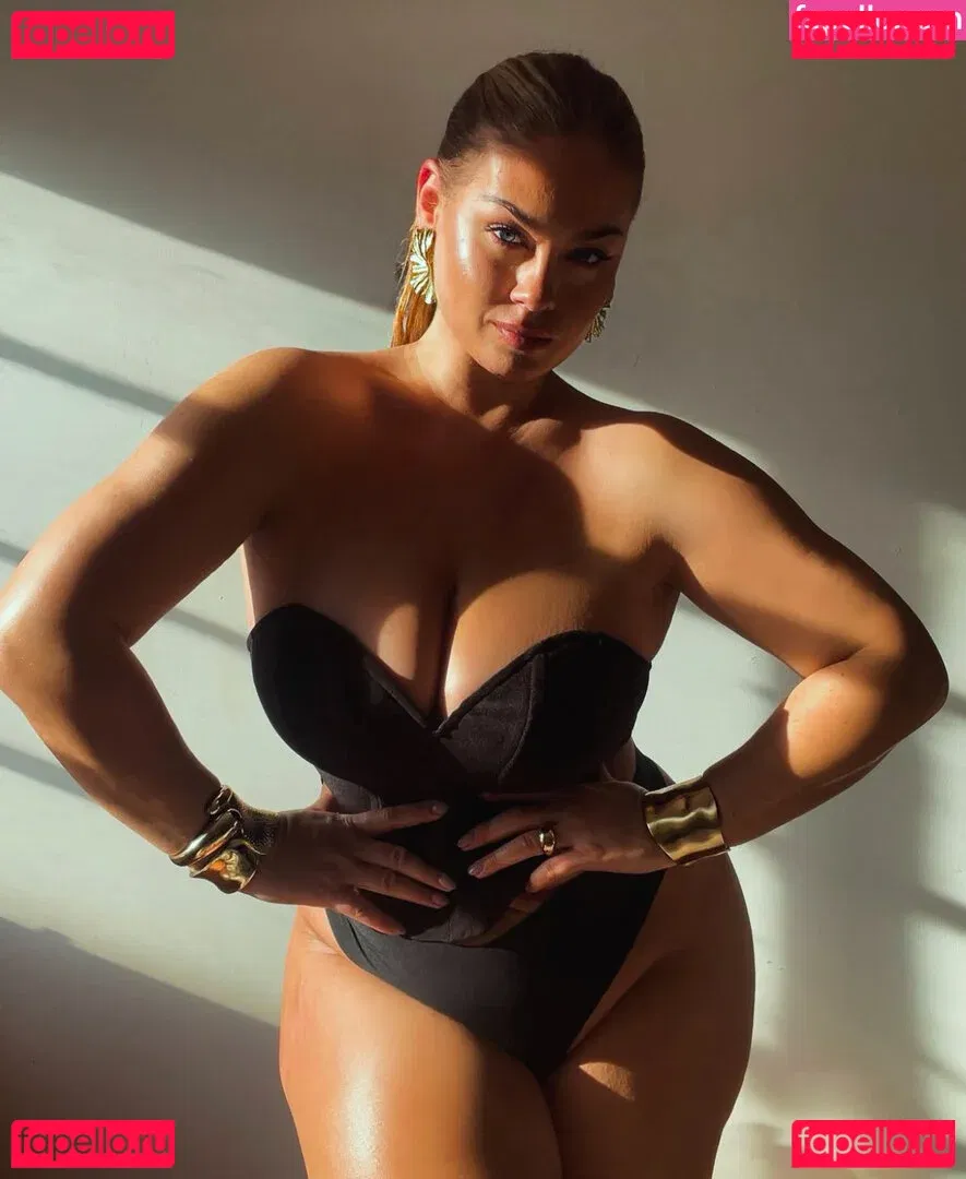 Hanna Wilperath Onlyfans Photo Gallery 