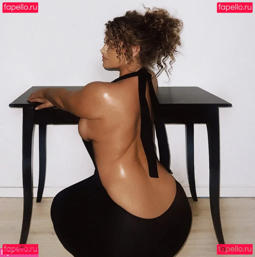 Hanna Wilperath Onlyfans Photo Gallery 