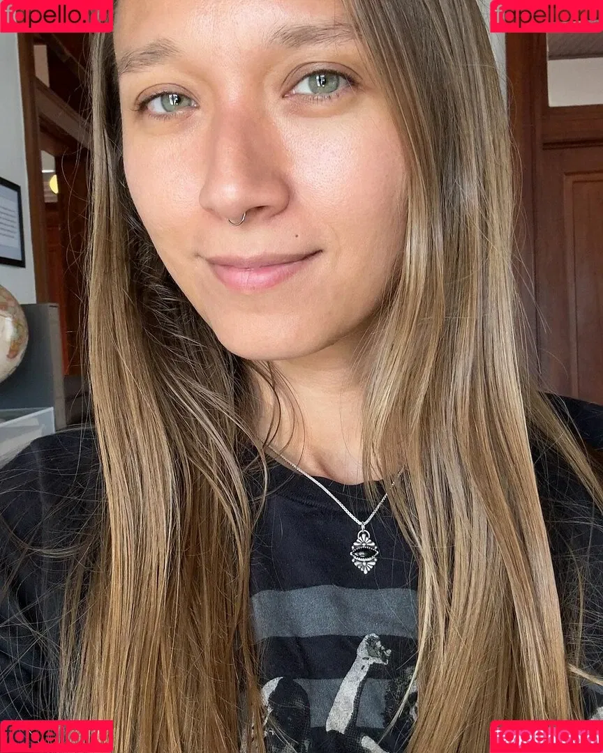 Nikita Crump Onlyfans Photo Gallery 