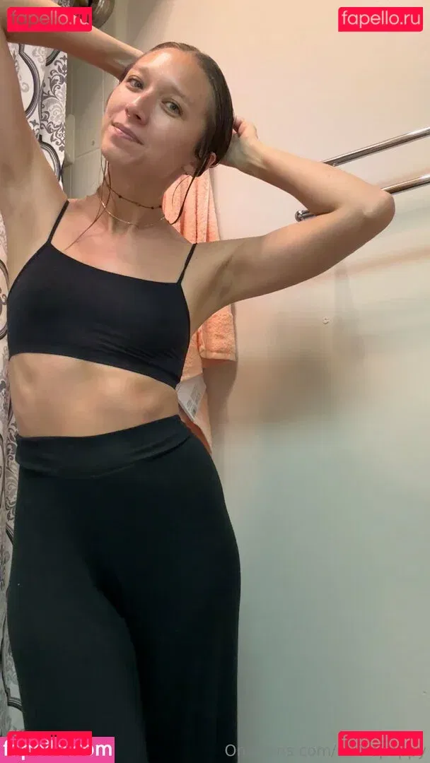 Nikita Crump Onlyfans Photo Gallery 