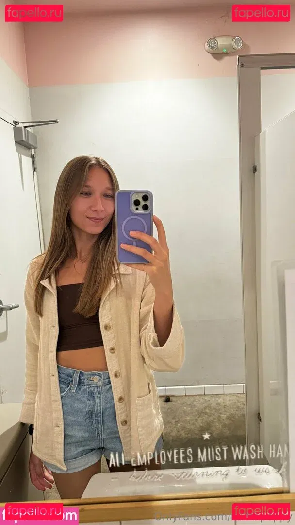 Nikita Crump Onlyfans Photo Gallery 