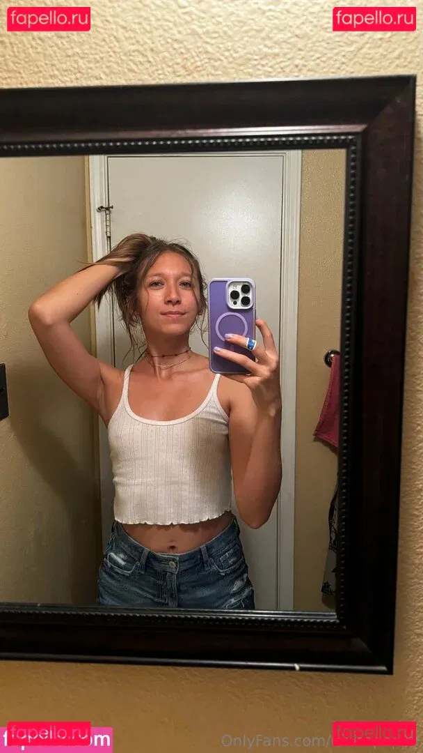 Nikita Crump Onlyfans Photo Gallery 