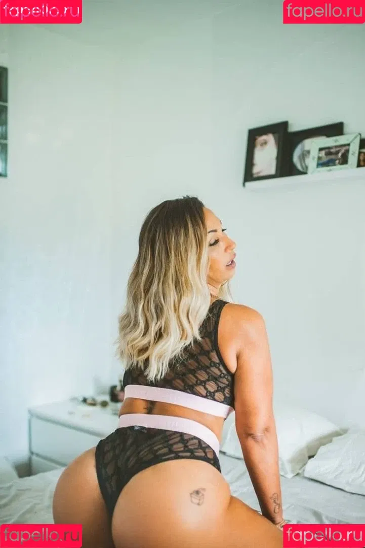 Valeska Popozuda Onlyfans Photo Gallery 