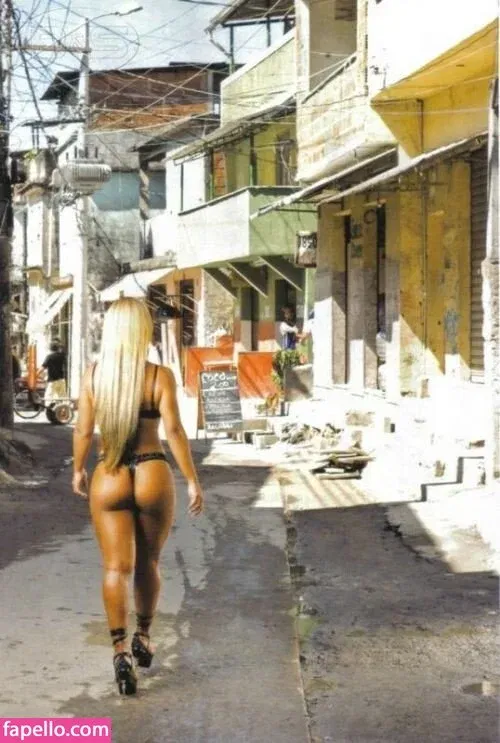 Valeska Popozuda Onlyfans Photo Gallery 