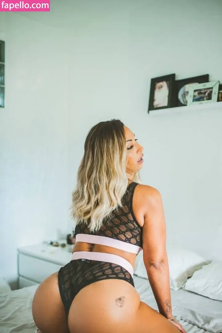 Valeska Popozuda Onlyfans Photo Gallery 