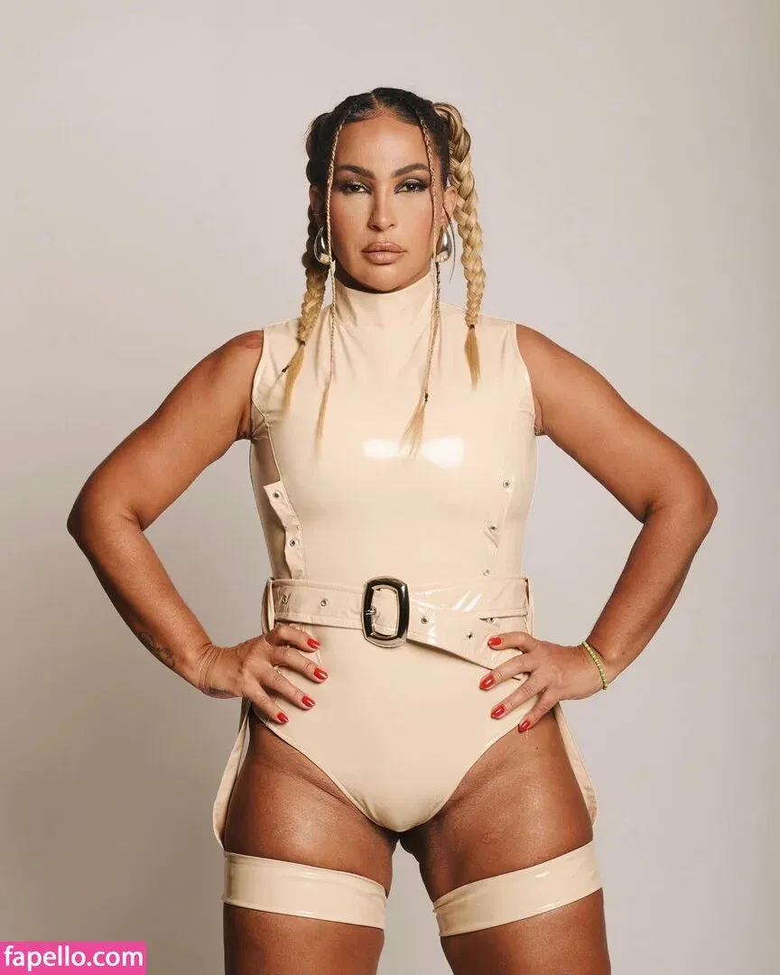 Valeska Popozuda Onlyfans Photo Gallery 