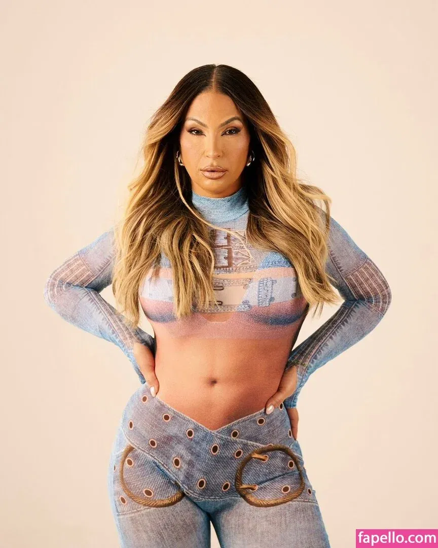 Valeska Popozuda Onlyfans Photo Gallery 