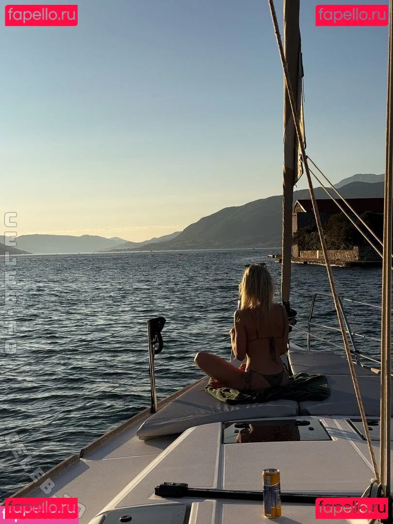 Valentina Pahde Onlyfans Photo Gallery 