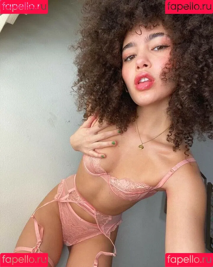 Teo Marcella Onlyfans Photo Gallery 