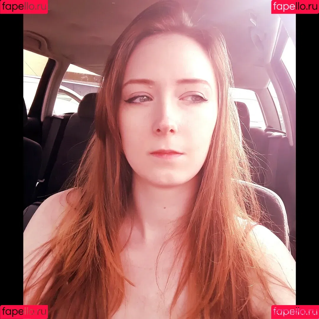 Juniper Actias Onlyfans Photo Gallery 