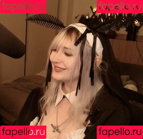 Juniper Actias Onlyfans Photo Gallery 