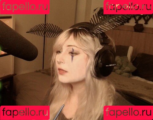 Juniper Actias Onlyfans Photo Gallery 