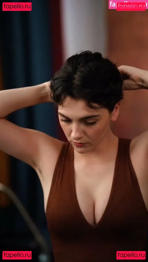 Emily Carey Onlyfans Photo Gallery 