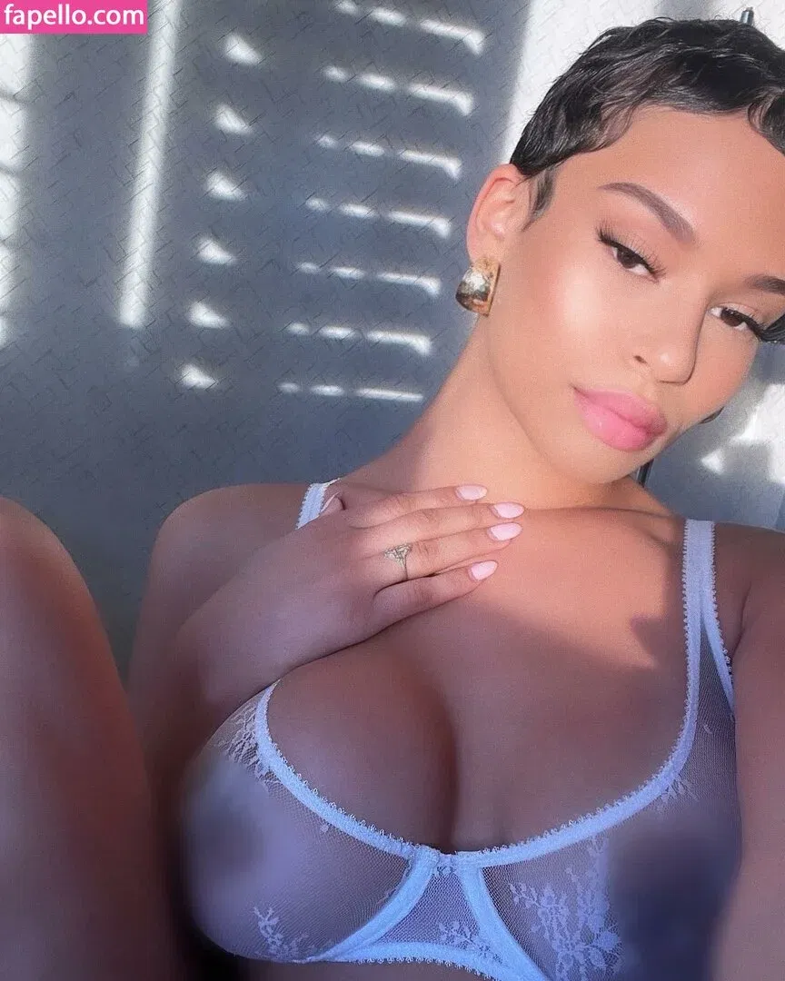 PrincessY Onlyfans Photo Gallery 