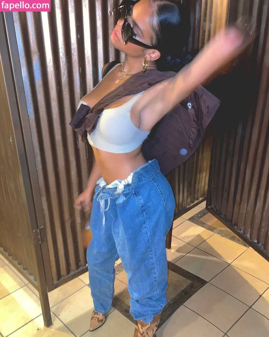 PrincessY Onlyfans Photo Gallery 