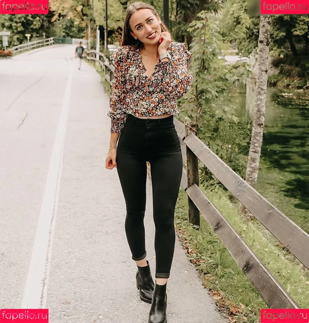 Paulina Wallner Onlyfans Photo Gallery 