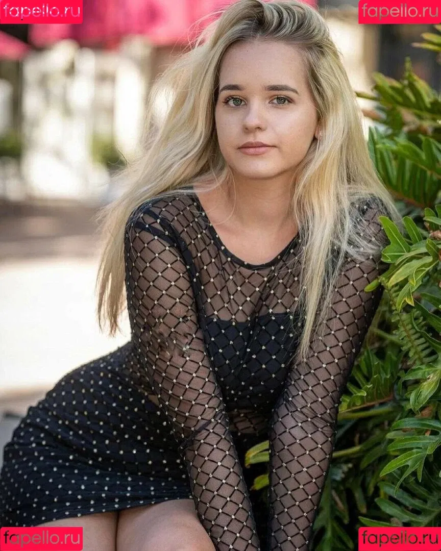 Valkyrie Mcfey Onlyfans Photo Gallery 