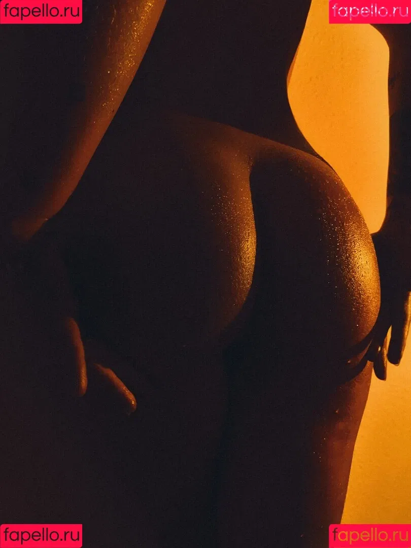 thisislannique Onlyfans Photo Gallery 