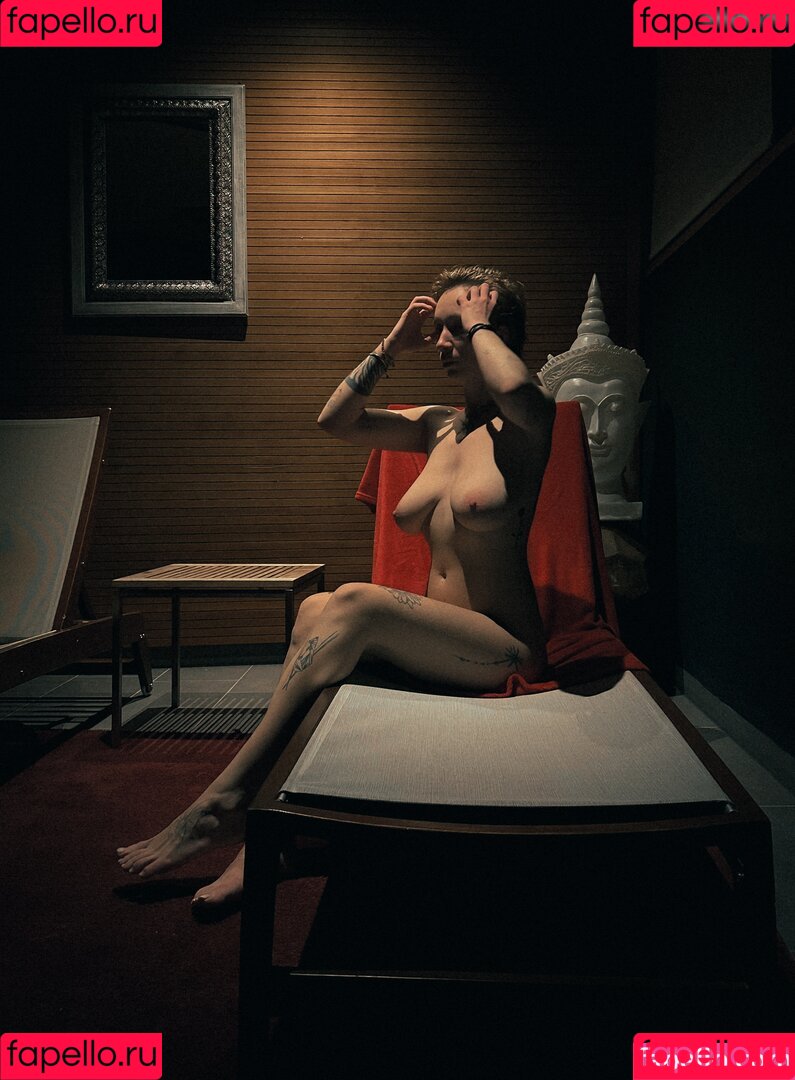 thisislannique Onlyfans Photo Gallery 