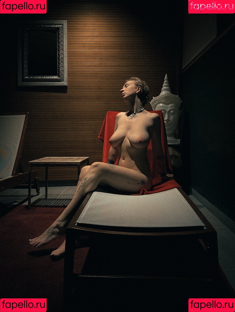 thisislannique Onlyfans Photo Gallery 