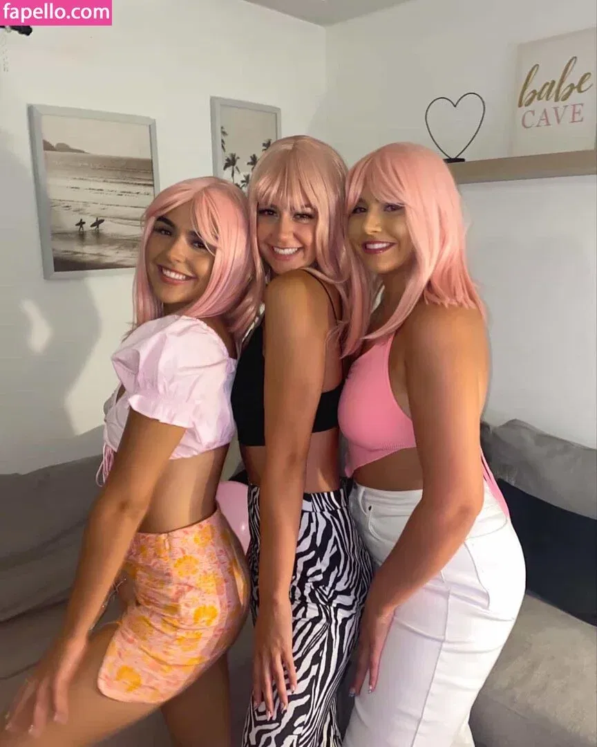 karisbechard Onlyfans Photo Gallery 